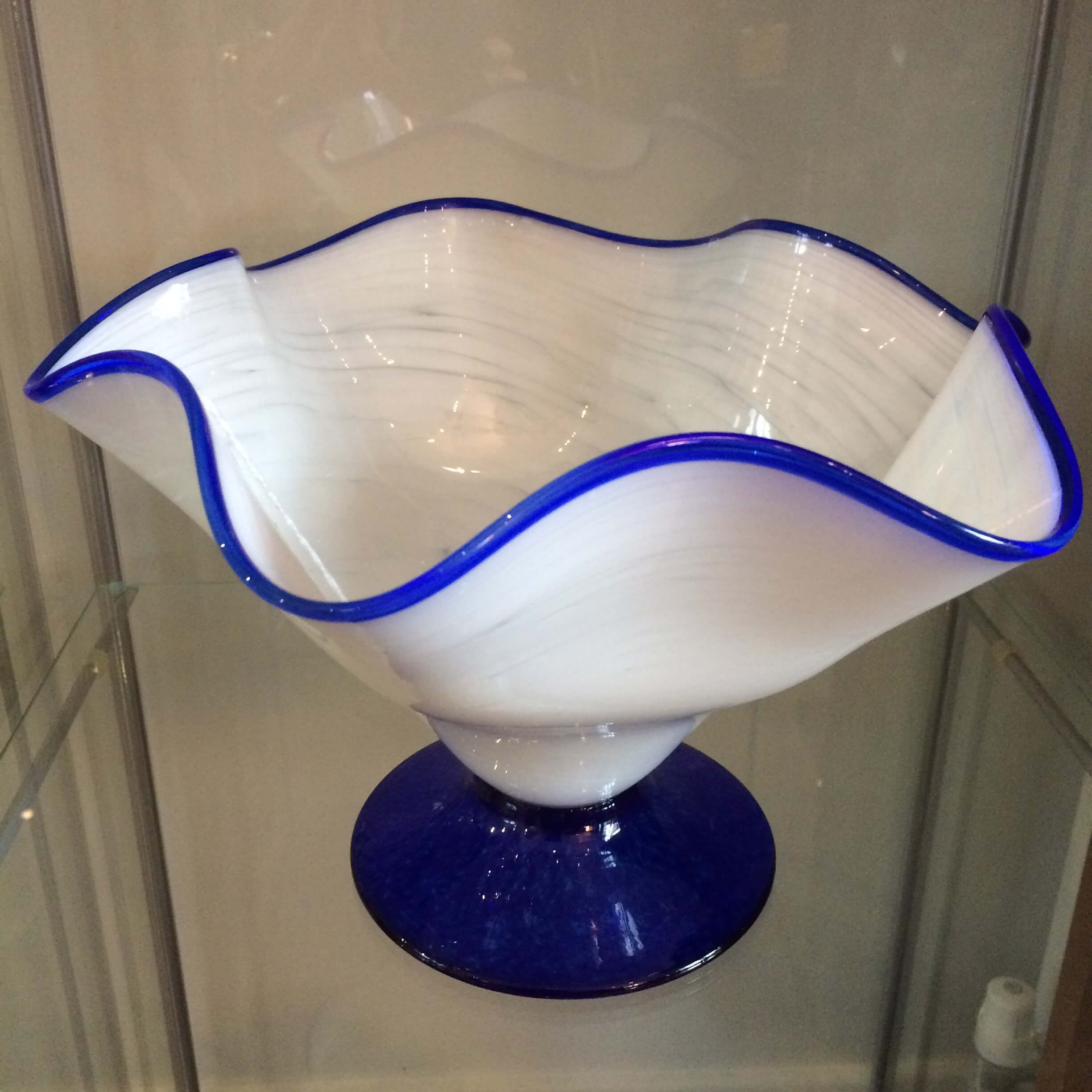 Art-Glass-Fluted-Bowl